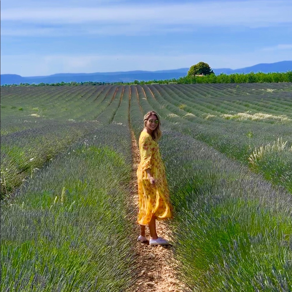 Meet your Posher, Alyssa